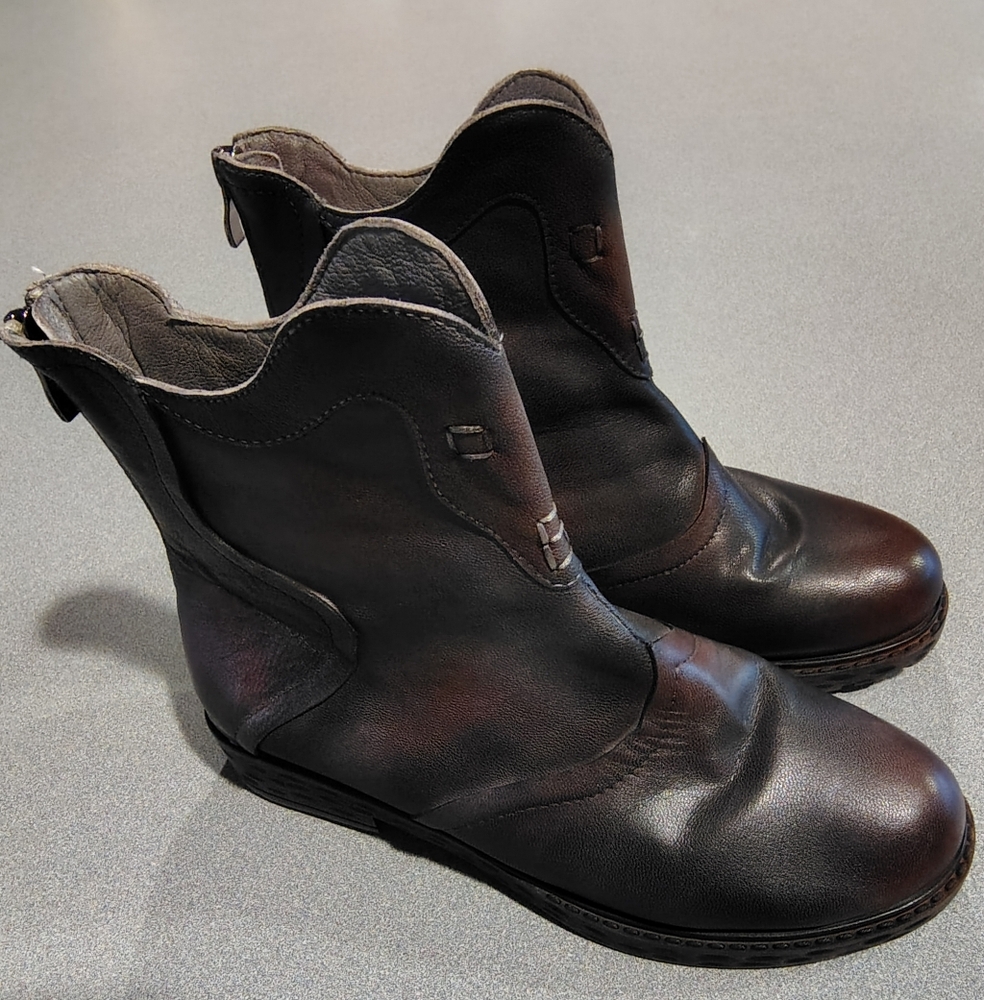 Socofy Zip Ankle Boots Black-Brown Gen. Leather sz 8-8.5 Low Heel Like New Cond!